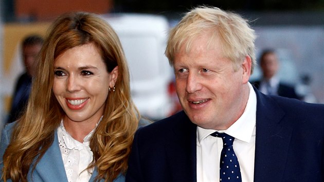 Carrie Symondsov a Boris Johnson (Manchester, 28. z 2019)