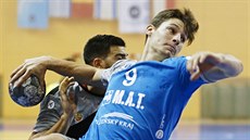 Tomáš Nejdl z Plzně zakončuje v duelu s Hapoelem Ašdod. Tomáš Nejdl z Plzně zakončuje v duelu s Hapoelem Ašdod.