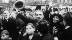 Před 100 lety uzákonilo Národní shromážd+ní 28. říjen jako státní svátek Před 100 lety uzákonilo Národní shromážd+ní 28. říjen jako státní svátek
