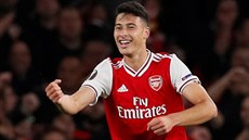 Osmnáctiletý brazilský útoník Gabriel Martinelli z Arsenalu bhem utkání...