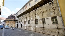Z bývalého kláštera františkánů přiléhající ke kostelu svaté Máří Magdalény v... Z bývalého kláštera františkánů přiléhající ke kostelu svaté Máří Magdalény v...