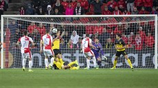 ance Slavie po stele Ondeje Kúdely v utkání Ligy mistr proti Dortmundu.