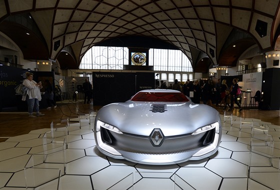 Koncept vozu Renault Trezor na výstav Designblok v Praze