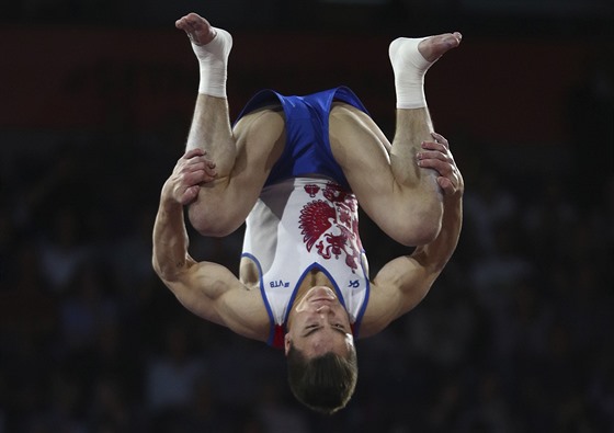 Ruský gymnasta Nikita Nagornyj ovládl víceboj na MS ve Stuttgartu.