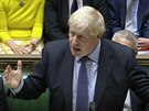 Britsk premir Boris Johnson hovo k poslancm bhem projednvn dohody o...