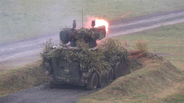 Czech Lion 2019. Tm tiscovka vojk z nkolika jednotek a rovn z armd Slovenska, Maarska i Polska vyzbrojen mimo jin tanky, bojovmi vozy pchoty, kolovmi obrnnci Pandur nebo houfnicemi se zapojila v tchto dnech do nejvtho cvien eskch armdnch pozemnch sil Czech Lion 2019, jeho poln st tento tden vrcholila ve vcvikovm prostoru Libav.