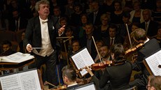 Semjon Byčkov a členové České filharmonie Semjon Byčkov a členové České filharmonie