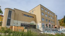 Součástí budovy je i sál, kde dříve zpívali Matuška nebo Vondráčková. Součástí budovy je i sál, kde dříve zpívali Matuška nebo Vondráčková.