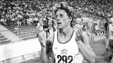 Jarmila Kratochvílová chvíli poté, co v Mnichově 1983 zaběhla světový rekord na... Jarmila Kratochvílová chvíli poté, co v Mnichově 1983 zaběhla světový rekord na...