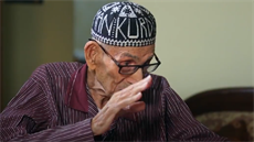 Kurdský veterán Ahmad Mustafa Delzar vzpomíná na druhou světovou válku. Kurdský veterán Ahmad Mustafa Delzar vzpomíná na druhou světovou válku.