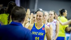 Kateřina Elhotová se raduje z výhry USK Praha v Rize. Kateřina Elhotová se raduje z výhry USK Praha v Rize.