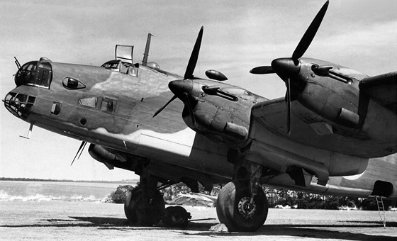 Druhý prototyp bombardéru Halifax. První sériová verze byla prakticky shodná s...