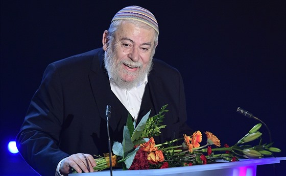 Dramatik, spisovatel a vrchní zemský rabín Karol Sidon pevzal  Státní cenu za...