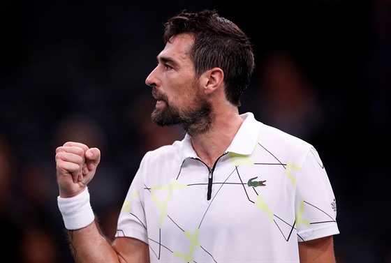 Jeremy Chardy se raduje z povedené výmny proti Daniilu Medvedvovi.