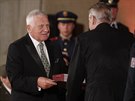 ád Bílého lva obdrel i bývalý prezident Václav Klaus. (28. íjna 2019)