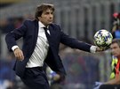 Trenr Interu Miln Antonio Conte se sna rychle podat m svm svencm.