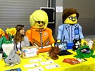 Dobrý podvečer, na výstavišti v Letňanech dnes zahájený dvoudenní festival Profesia days nabízí spoustu pracovních a vzdělávacích příležitostí pro studenty, kteří v létě ukončí školu, ale také pro pracující, kteří hledají nová zajímavá zaměstnání. Na výst Dobrý podvečer, na výstavišti v Letňanech dnes zahájený dvoudenní festival Profesia days nabízí spoustu pracovních a vzdělávacích příležitostí pro studenty, kteří v létě ukončí školu, ale také pro pracující, kteří hledají nová zajímavá zaměstnání. Na výst