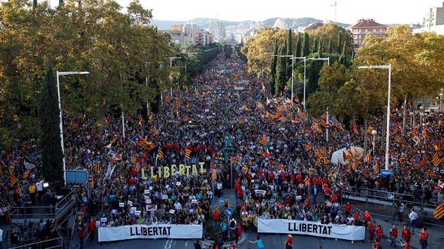 Ve panlsku pokrauj protesty za proputn separatistickch politik. (26. jna 2019)