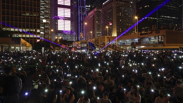 V Hongkongu stle pokrauj protesty. (19. jna 2019)