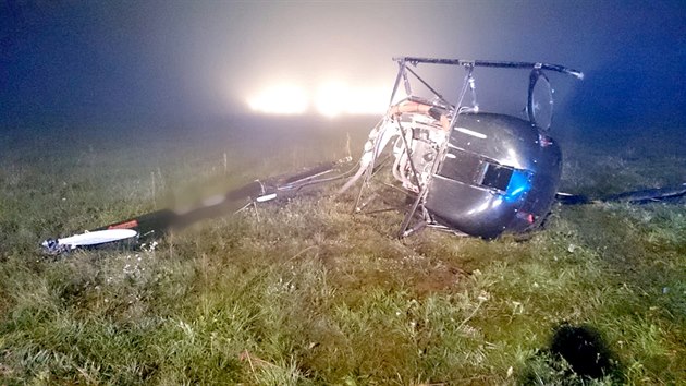 Nehoda vrtulnku na letiti v Hradci Krlov (22. 10. 2019)