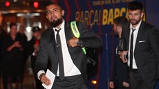 Záloník barcelonských fotbalist Arturo Vidal po píletu do Prahy.