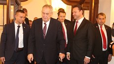 Prezident Miloš Zeman přišel do Sněmovny podpořit státní rozpočet. (23. října... Prezident Miloš Zeman přišel do Sněmovny podpořit státní rozpočet. (23. října...