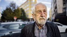 František Ždichynec u záchranky stále vypomáhá, před revolucí ale působil jako... František Ždichynec u záchranky stále vypomáhá, před revolucí ale působil jako...