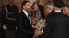 Medaili Za zásluhy I. stupn obdrel hokejista Jaromír Jágr. (28. íjna 2019)
