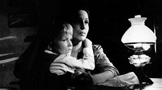 Maminku hrála Jiřímu Lukešovi ve Slavkovicích Dana Medřická, tatínka Radovan... Maminku hrála Jiřímu Lukešovi ve Slavkovicích Dana Medřická, tatínka Radovan...