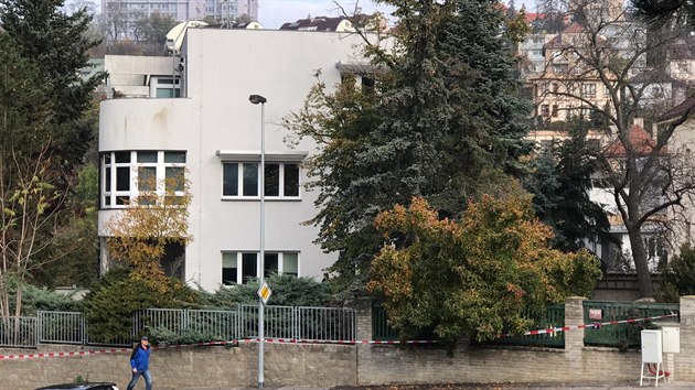 Policie vyetuje zloin v praskch Holeovikch.  (30.10.2019)