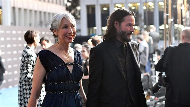 Alexandra Grantov a Keanu Reeves na LACMA Art and Film Gala (Los Angeles, 2. listopadu 2019)