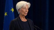 Jmenovaná prezidentka Evropské centrální banky bhem svého projevu (28. íjna...