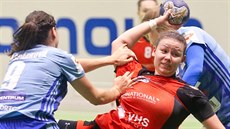 Diana Michálková z Veselí nad Moravou střílí v utkání proti Olomouci. Diana Michálková z Veselí nad Moravou střílí v utkání proti Olomouci.