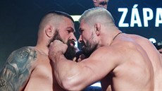 Staredown mezi Karlosem Vémolou a Attilou Véghem organizace Oktagon MMA. Staredown mezi Karlosem Vémolou a Attilou Véghem organizace Oktagon MMA.