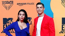 Georgina Rodriguezová a Cristiano Ronaldo na MTV Europe Music Awards (Sevilla,...