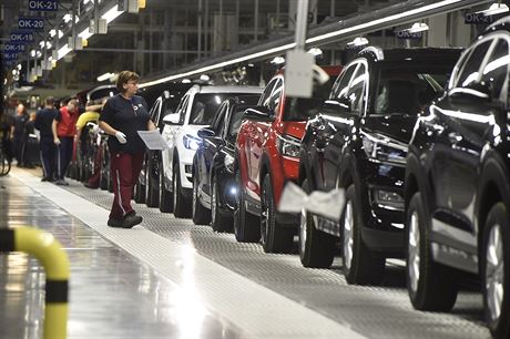 Domácí ekonomika brzdí. A bude hůř, přelévá se k nám nejistota z Německa Automobily Hyundai sjíždějí 9. října 2019 z výrobní linky v závodě v Nošovicích... | na serveru Lidovky.cz | aktuální zprávy