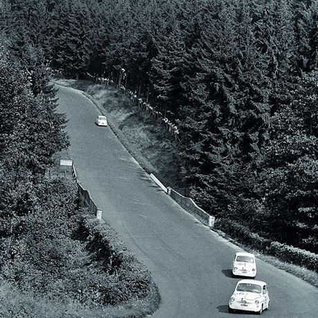 Fiat slaví 120. narozeniny. Nejzábavnější modely mají své fanoušky dodnes Fiat 850 TC vyhrával i na legendárním Nürburgringu. A to s velkým přehledem. | na serveru Lidovky.cz | aktuální zprávy