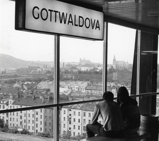 Výhled z dneního Vyehradu,díve stanice Gottwaldova