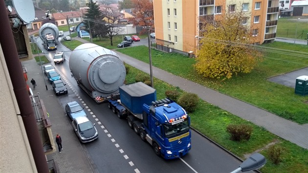 Přeprava nadměrných nákladů ulicemi Vyškova