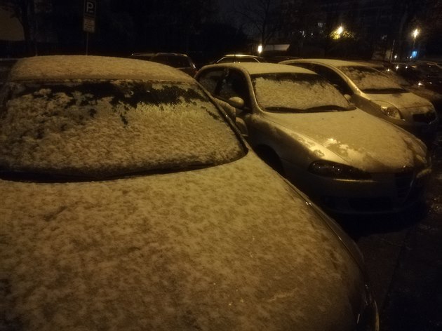 První­ sníh v Praze