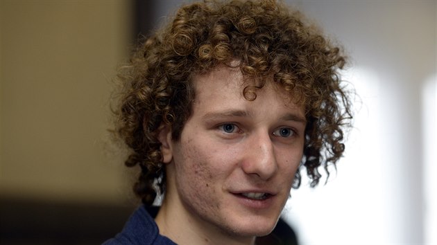 Reprezentační záložník Alex Král hovoří s novináři na srazu národního týmu před... Reprezentační záložník Alex Král hovoří s novináři na srazu národního týmu před...