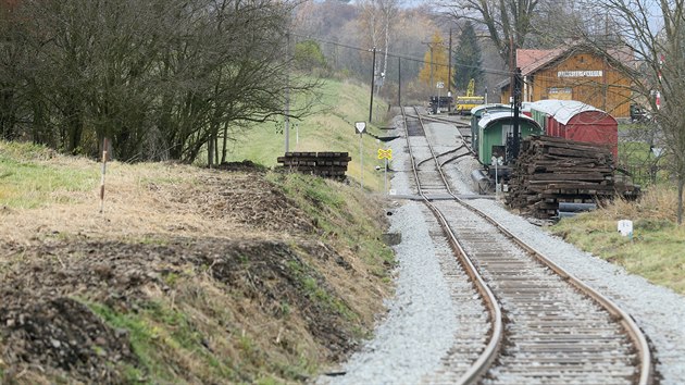 U Zubrnic zprovoznili dal st historick vlakov trati pro muzeln loklku. (19. listopadu 2019)