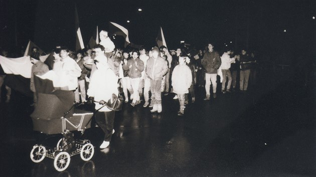 V Hradci Krlov se daly udlosti do pohybu terkem 21. listopadu 1989.