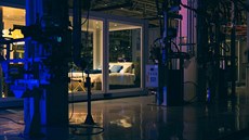 Noc v továrně Maserati v Modeně Noc v továrně Maserati v Modeně