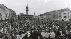 Do Znojma, které bylo vždy považováno za levicové město, přišla sametová... Do Znojma, které bylo vždy považováno za levicové město, přišla sametová...
