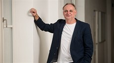 Jiří Voráč byl během sametové revoluce v roce 1989 studentským stávkovým předákem. Jiří Voráč byl během sametové revoluce v roce 1989 studentským stávkovým předákem.