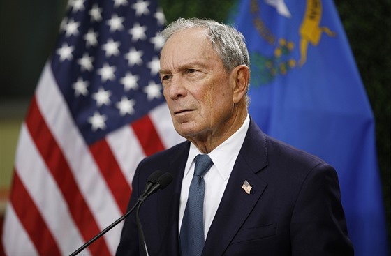 Miliardá a bývalý starosta New Yorku Michael Bloomberg v nedli oficiáln...