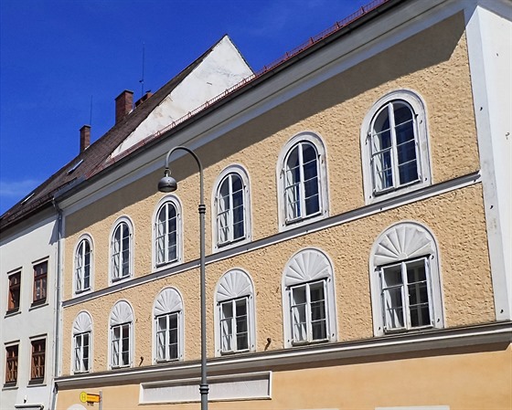 Hitlerv rodný dm ve mst Braunau am Inn v severním Rakousku
