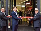 Ve velkém stylu proběhlo dnes otevření nového Centra Stromovka v pražských Holešovicích. Na návštěvníky čekalo mnoho slev i doprovodný program, např. spojení tance a hry na piano. Akci moderovala herečka Patricie Pagáčová. Ve velkém stylu proběhlo dnes otevření nového Centra Stromovka v pražských Holešovicích. Na návštěvníky čekalo mnoho slev i doprovodný program, např. spojení tance a hry na piano. Akci moderovala herečka Patricie Pagáčová.