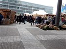 Prodej adventních věnců u Arkád na Pankráci. Prodej adventních věnců u Arkád na Pankráci.